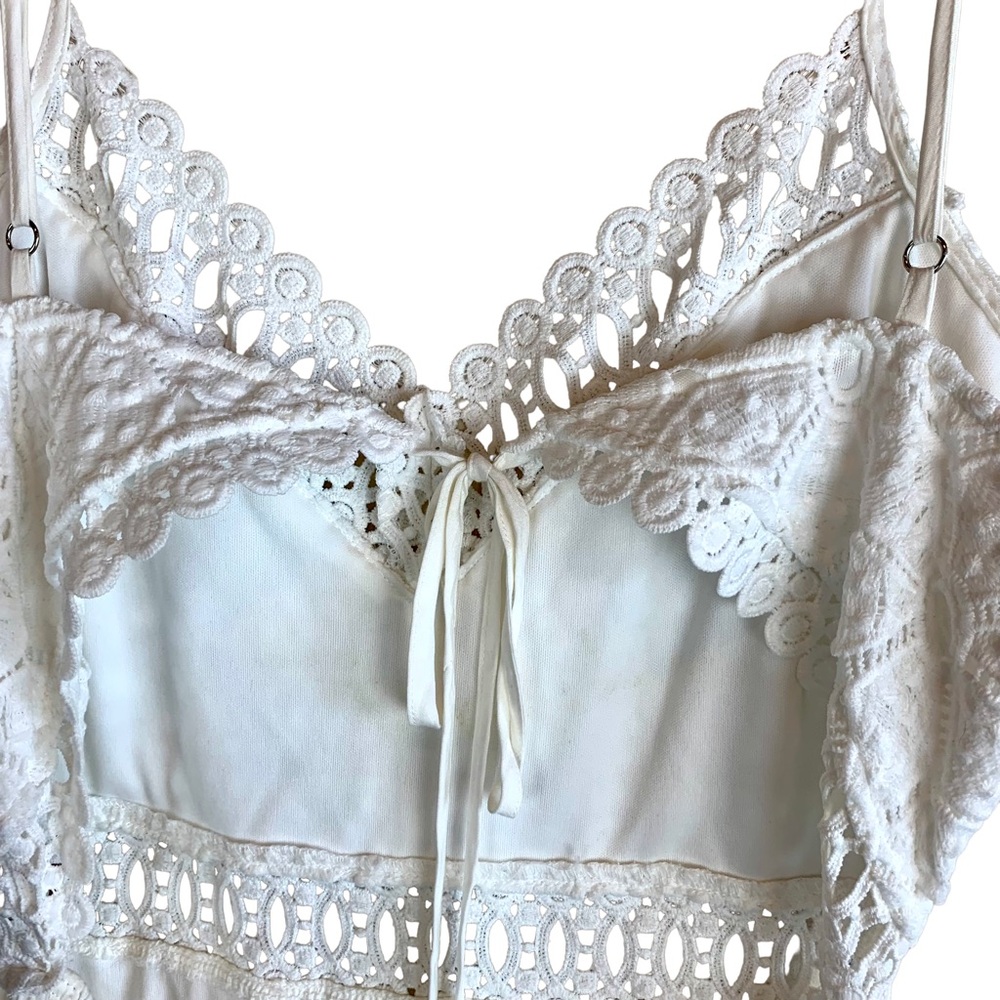 Lulu’s Sleeveless Backless Lace Cutout Maxi Dress White Rayon Boho Bridal - Picture 12 of 14